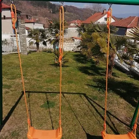 Paradisos