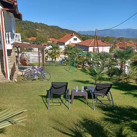 Paradisos Likostomon