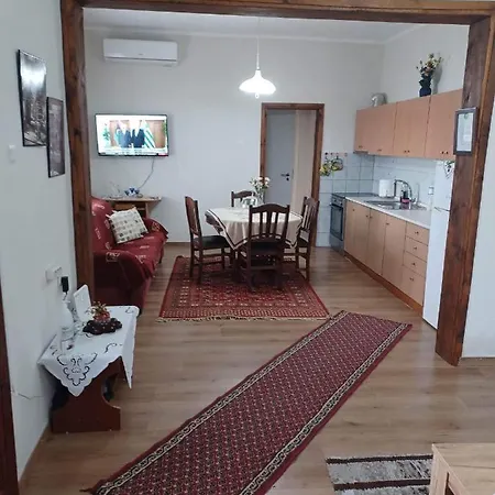 Feriehus Paradisos Likostomon