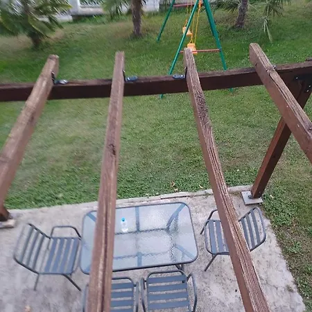 Paradisos Σπίτι διακοπών Likostomon