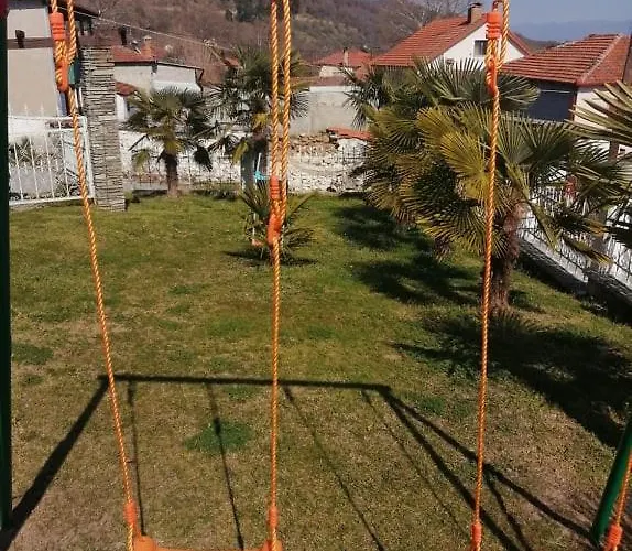 Paradisos