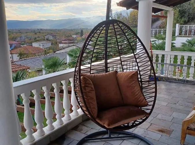 Paradisos * Likostomon