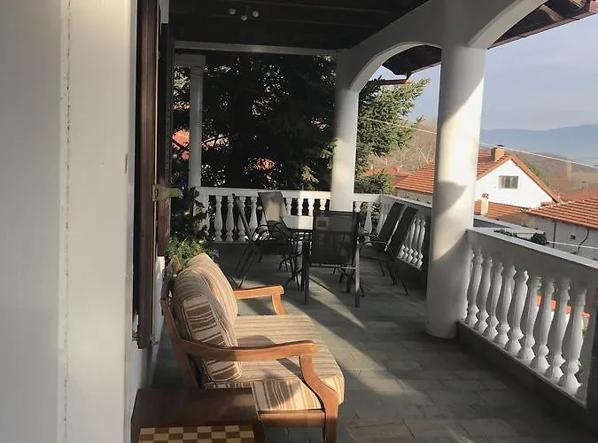 Paradisos Likostomon